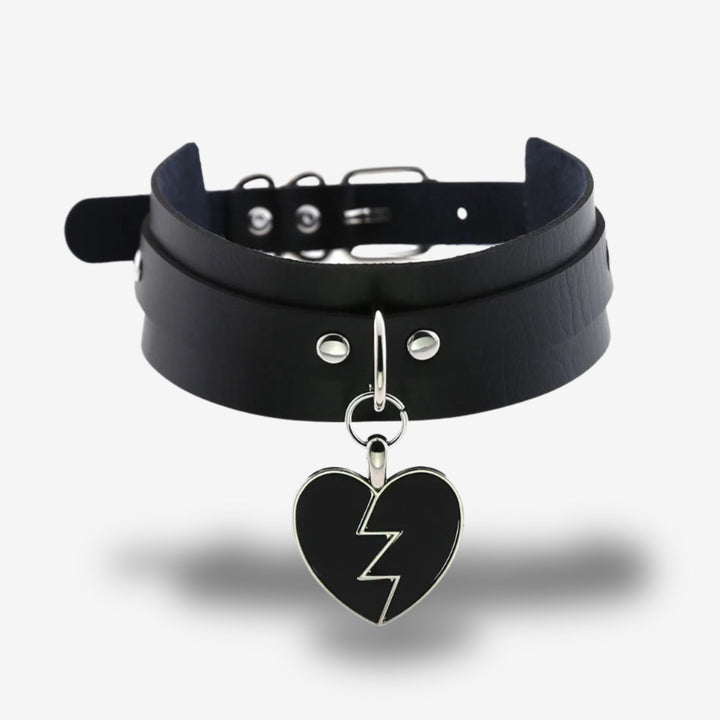 Collier cœur noir <br> Soumission chic | Pendentif brisé