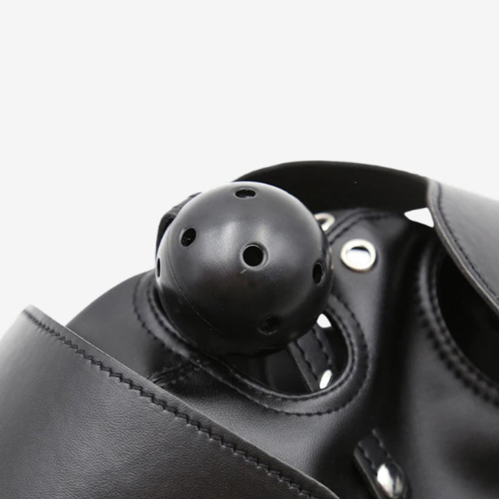 Cagoule avec gagball <br> Look intense | Tension érotique